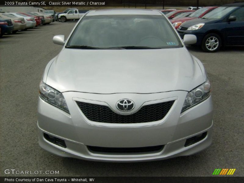 Classic Silver Metallic / Charcoal 2009 Toyota Camry SE