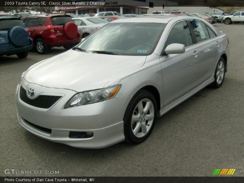 Classic Silver Metallic / Charcoal 2009 Toyota Camry SE
