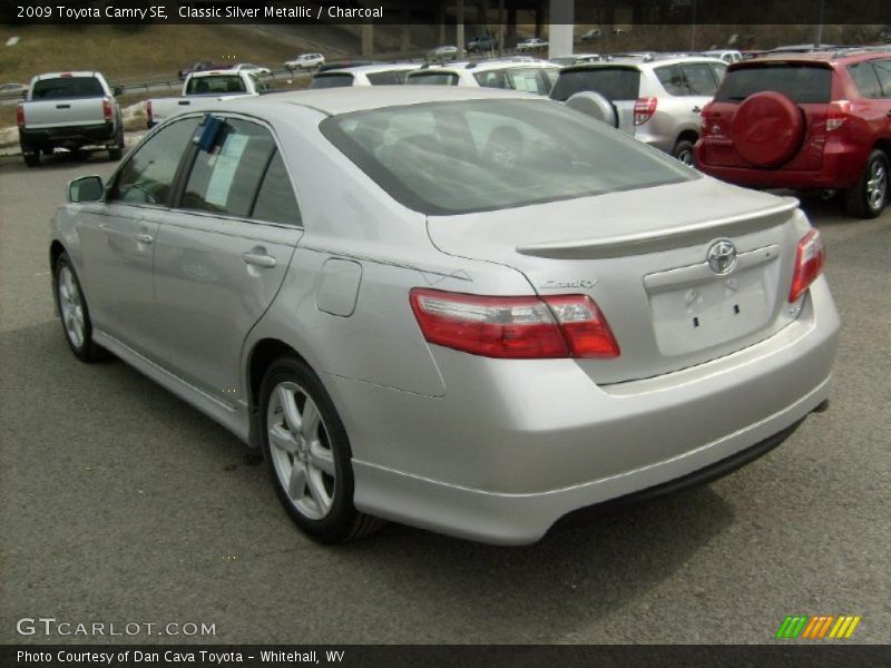 Classic Silver Metallic / Charcoal 2009 Toyota Camry SE