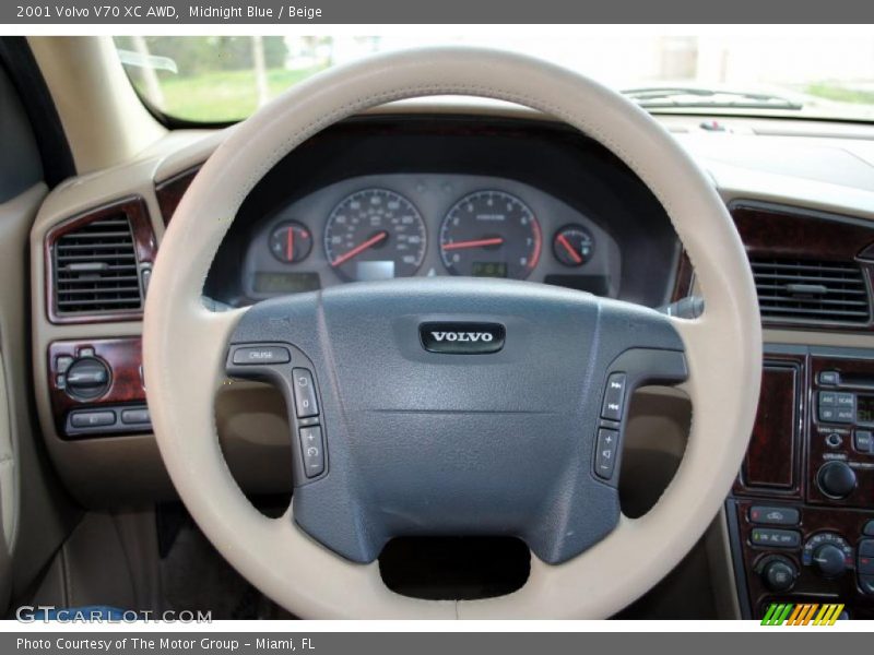 Midnight Blue / Beige 2001 Volvo V70 XC AWD