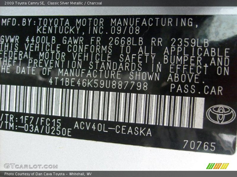 Classic Silver Metallic / Charcoal 2009 Toyota Camry SE