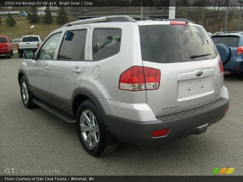 Bright Silver / Gray 2009 Kia Borrego EX V8 4x4
