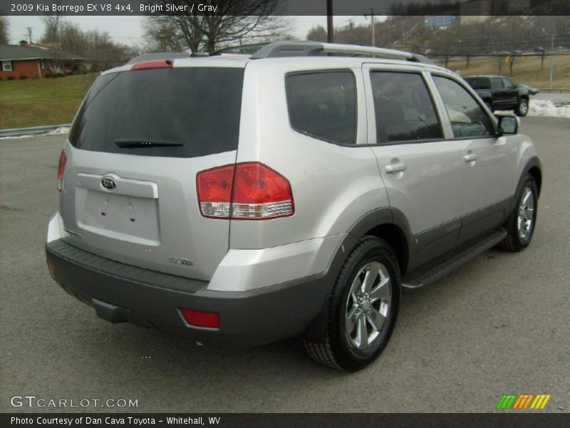 Bright Silver / Gray 2009 Kia Borrego EX V8 4x4