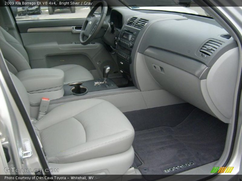 Bright Silver / Gray 2009 Kia Borrego EX V8 4x4