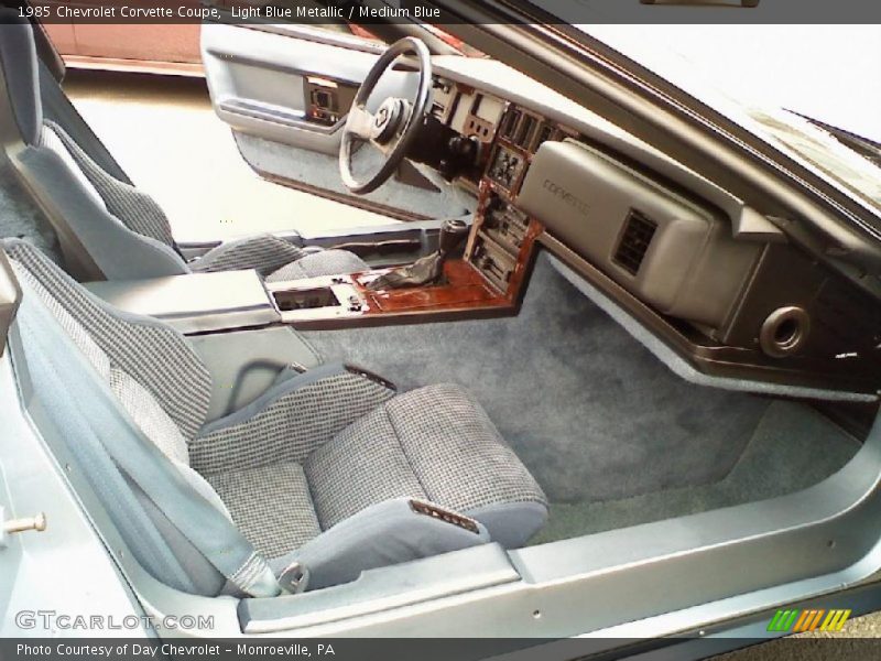 Light Blue Metallic / Medium Blue 1985 Chevrolet Corvette Coupe