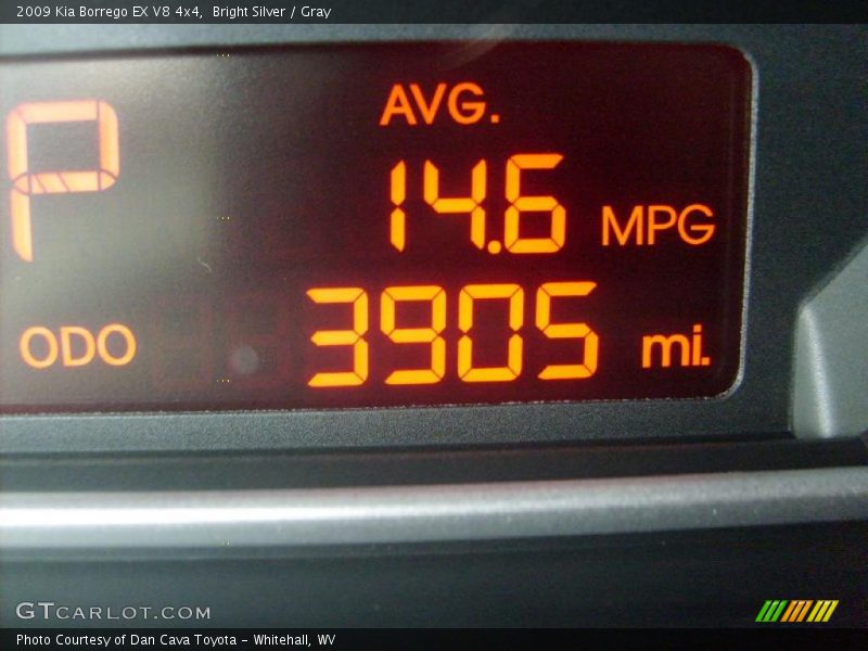 Bright Silver / Gray 2009 Kia Borrego EX V8 4x4