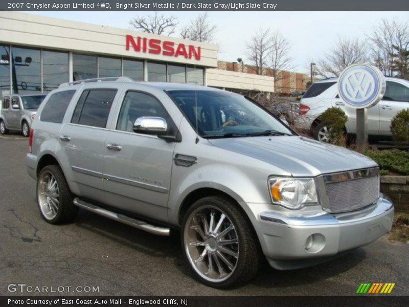 Bright Silver Metallic / Dark Slate Gray/Light Slate Gray 2007 Chrysler Aspen Limited 4WD