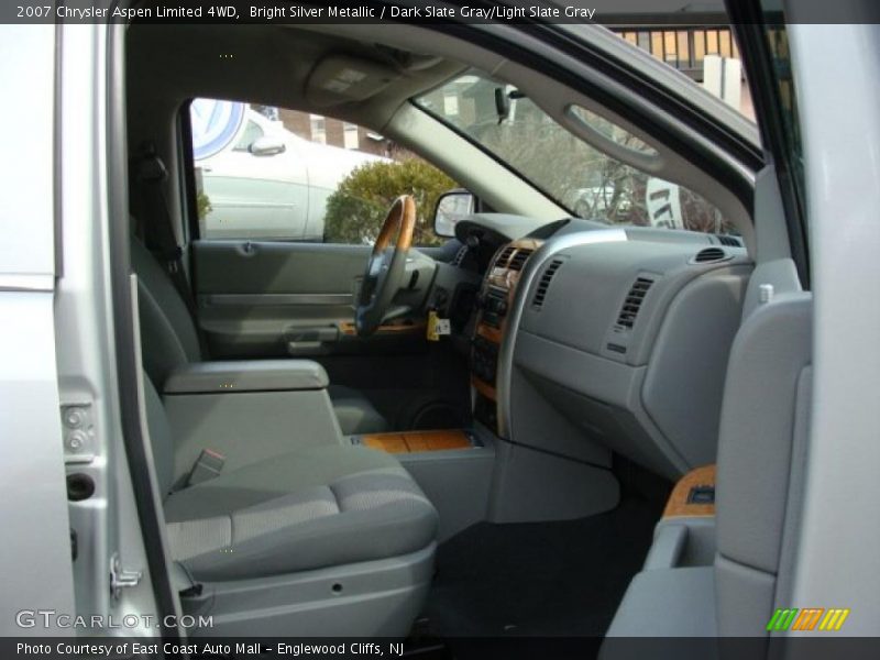 Bright Silver Metallic / Dark Slate Gray/Light Slate Gray 2007 Chrysler Aspen Limited 4WD