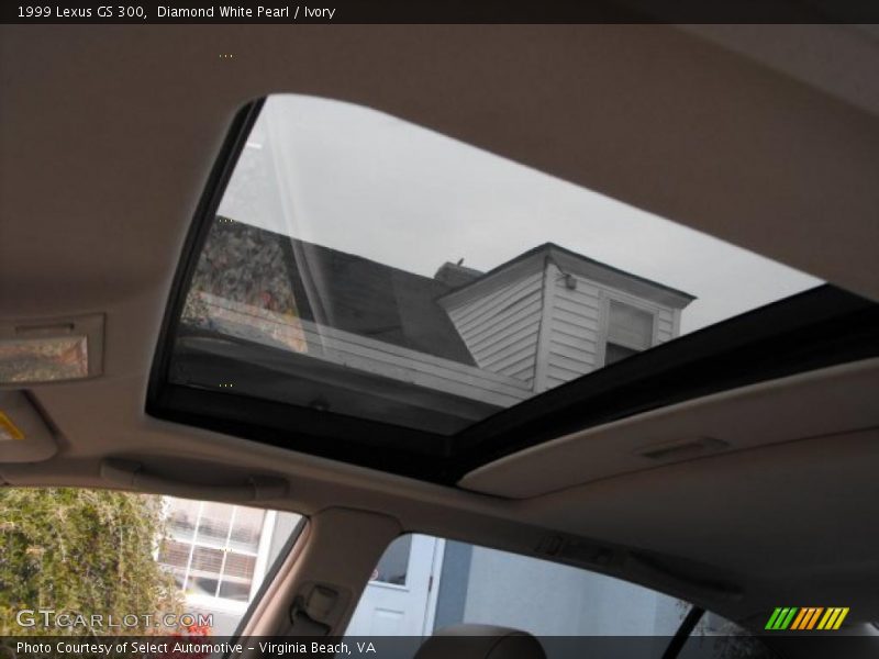 Diamond White Pearl / Ivory 1999 Lexus GS 300