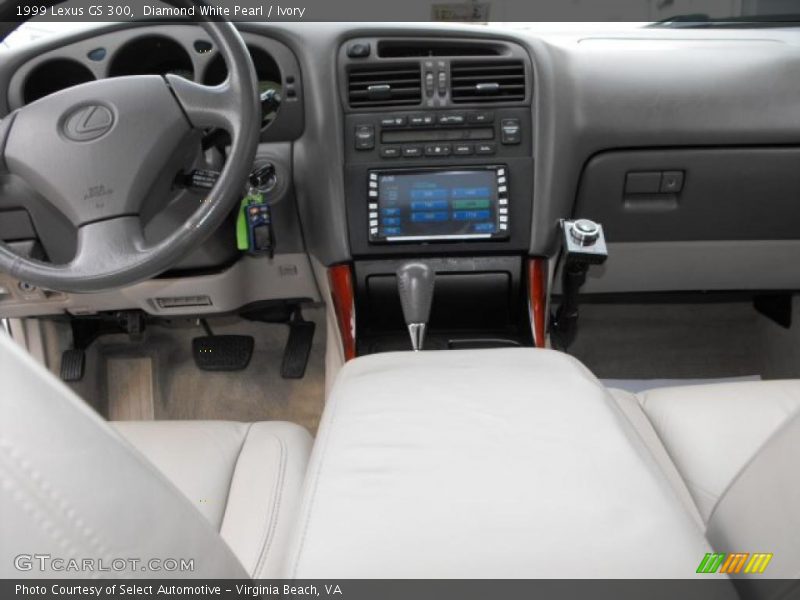 Diamond White Pearl / Ivory 1999 Lexus GS 300