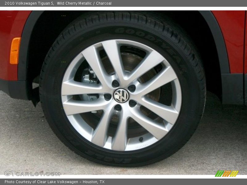 Wild Cherry Metallic / Charcoal 2010 Volkswagen Tiguan S