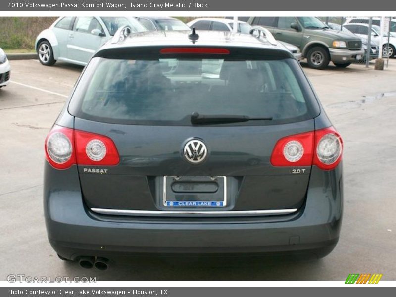 Island Gray Metallic / Black 2010 Volkswagen Passat Komfort Wagon