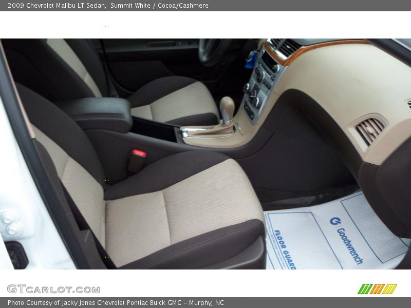 Summit White / Cocoa/Cashmere 2009 Chevrolet Malibu LT Sedan