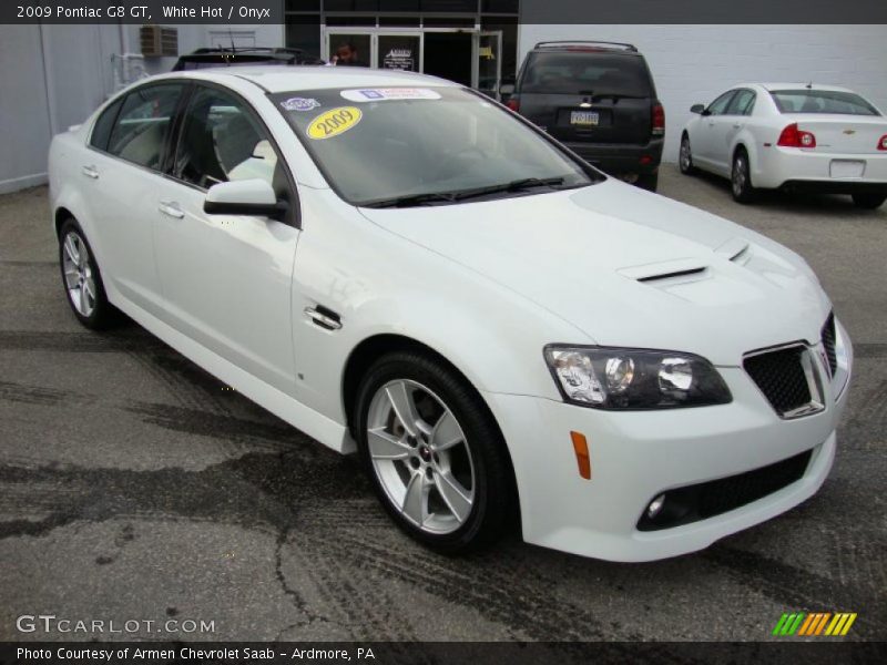 White Hot / Onyx 2009 Pontiac G8 GT
