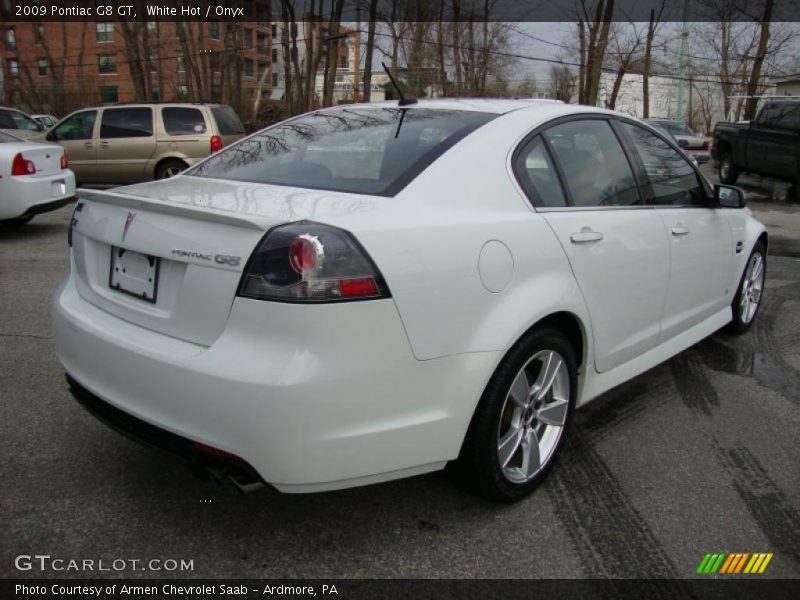 White Hot / Onyx 2009 Pontiac G8 GT
