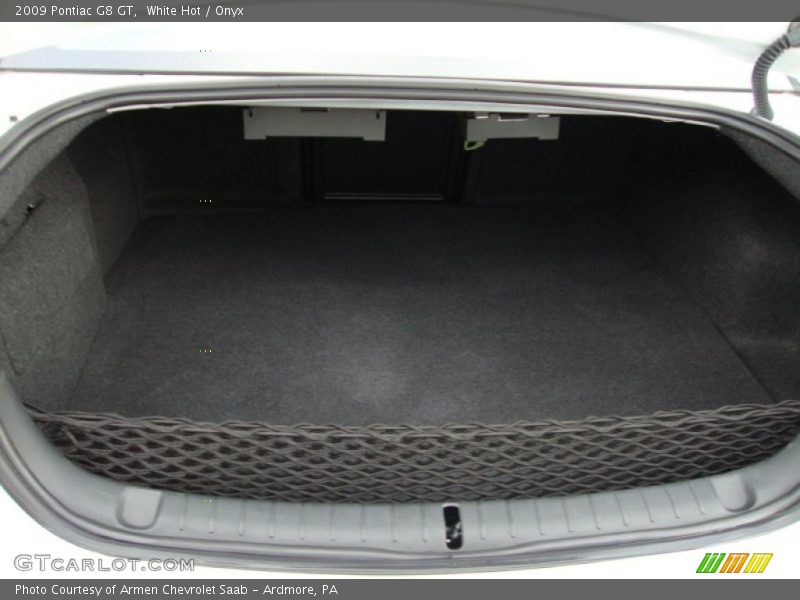 White Hot / Onyx 2009 Pontiac G8 GT