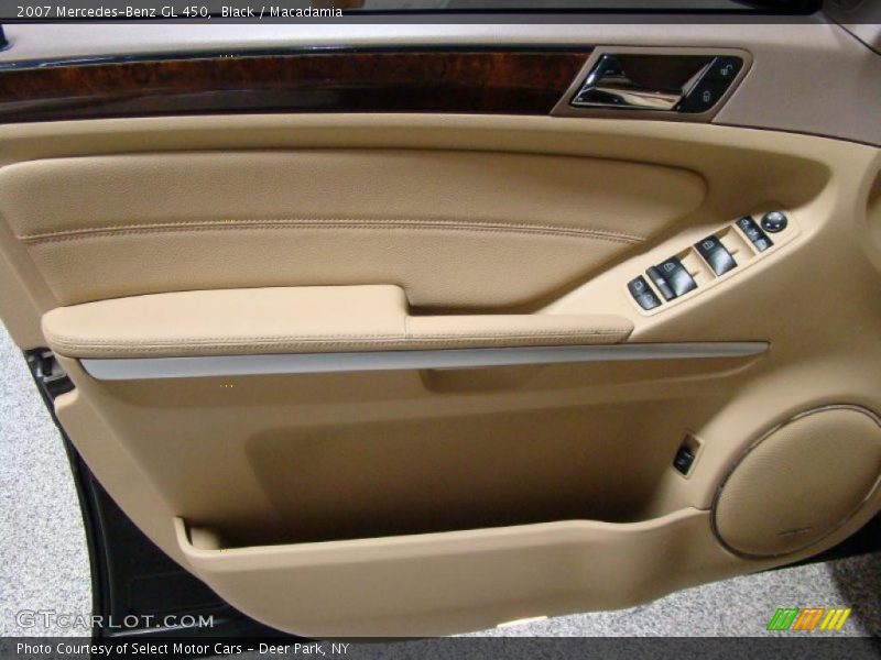 Black / Macadamia 2007 Mercedes-Benz GL 450