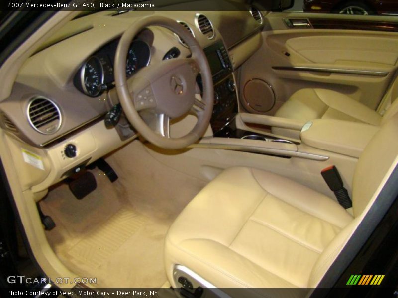 Black / Macadamia 2007 Mercedes-Benz GL 450
