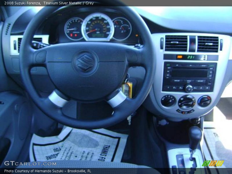 Titanium Silver Metallic / Grey 2008 Suzuki Forenza
