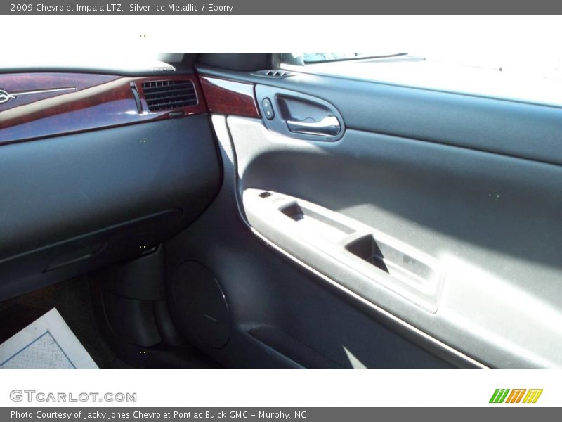 Silver Ice Metallic / Ebony 2009 Chevrolet Impala LTZ