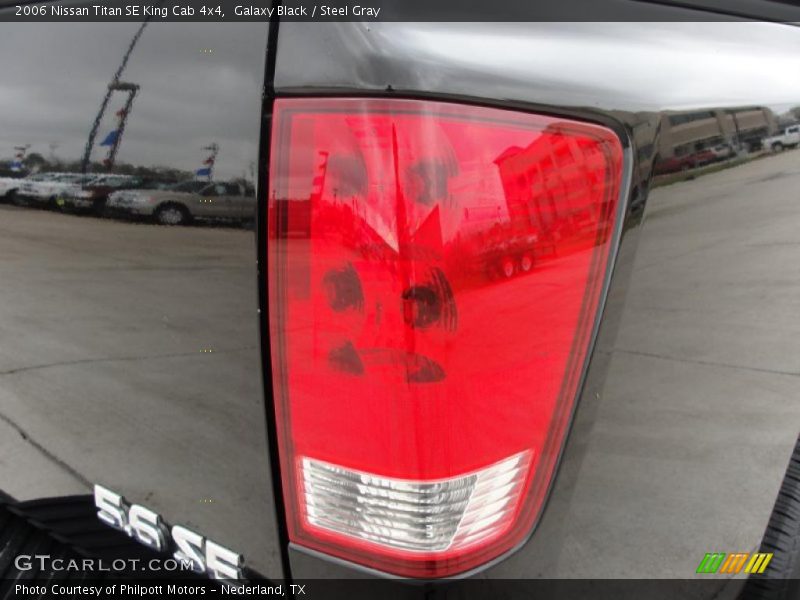Galaxy Black / Steel Gray 2006 Nissan Titan SE King Cab 4x4
