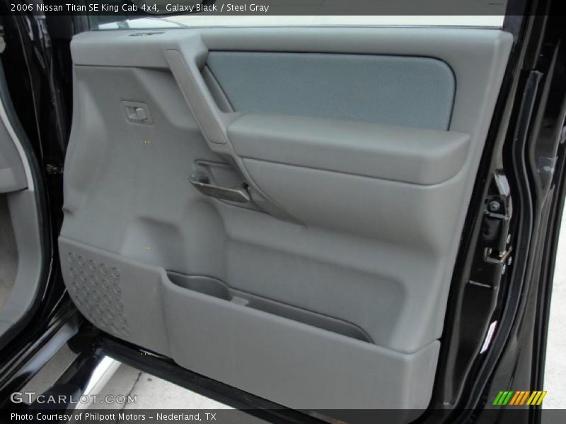 Galaxy Black / Steel Gray 2006 Nissan Titan SE King Cab 4x4
