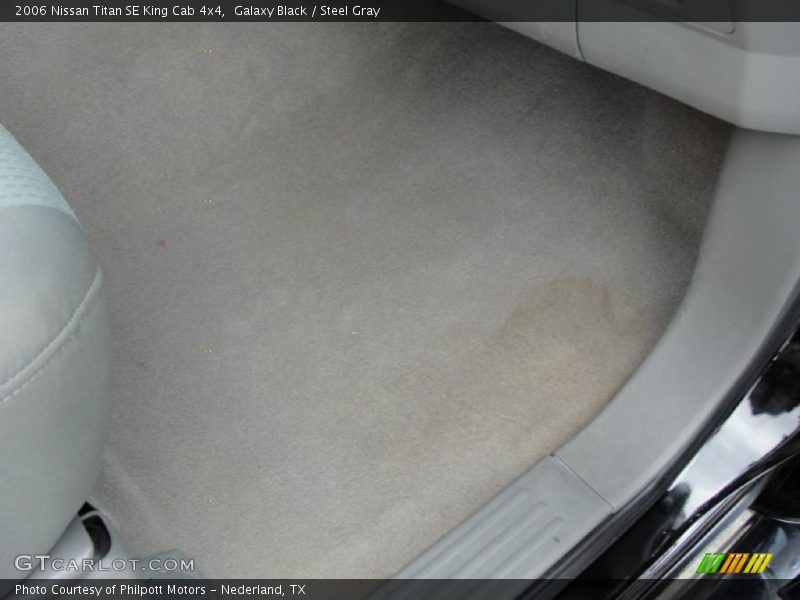 Galaxy Black / Steel Gray 2006 Nissan Titan SE King Cab 4x4