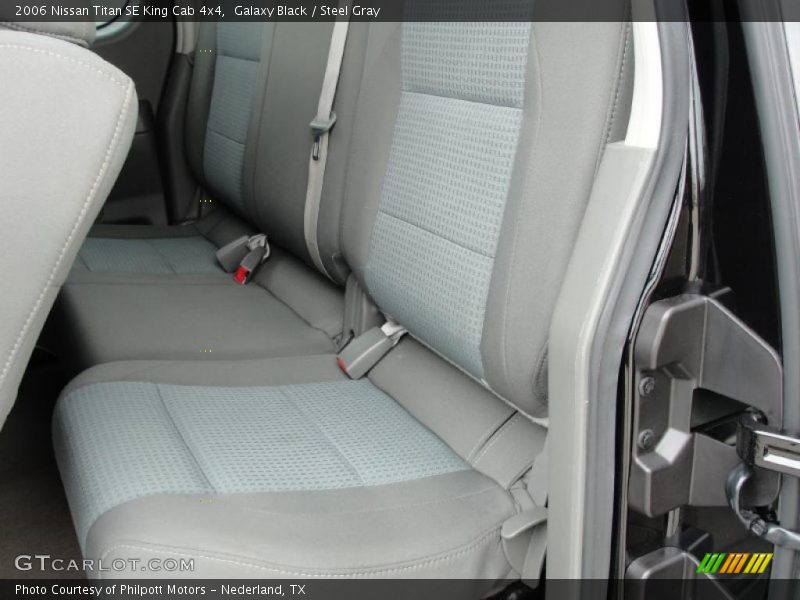 Galaxy Black / Steel Gray 2006 Nissan Titan SE King Cab 4x4