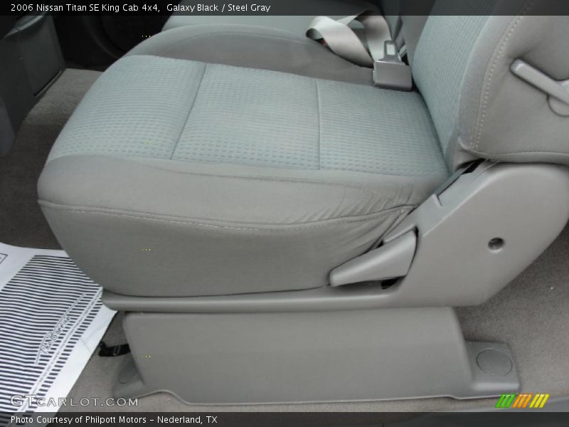Galaxy Black / Steel Gray 2006 Nissan Titan SE King Cab 4x4