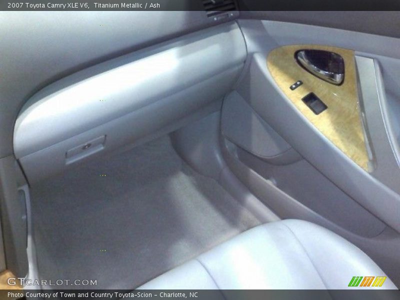 Titanium Metallic / Ash 2007 Toyota Camry XLE V6