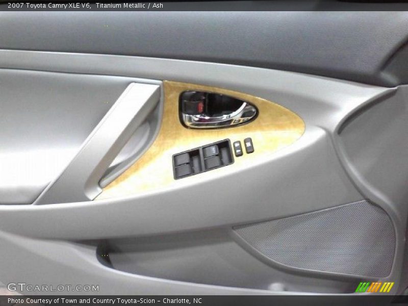 Titanium Metallic / Ash 2007 Toyota Camry XLE V6