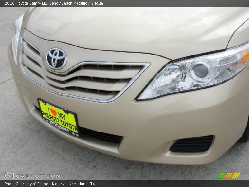 Sandy Beach Metallic / Bisque 2010 Toyota Camry LE