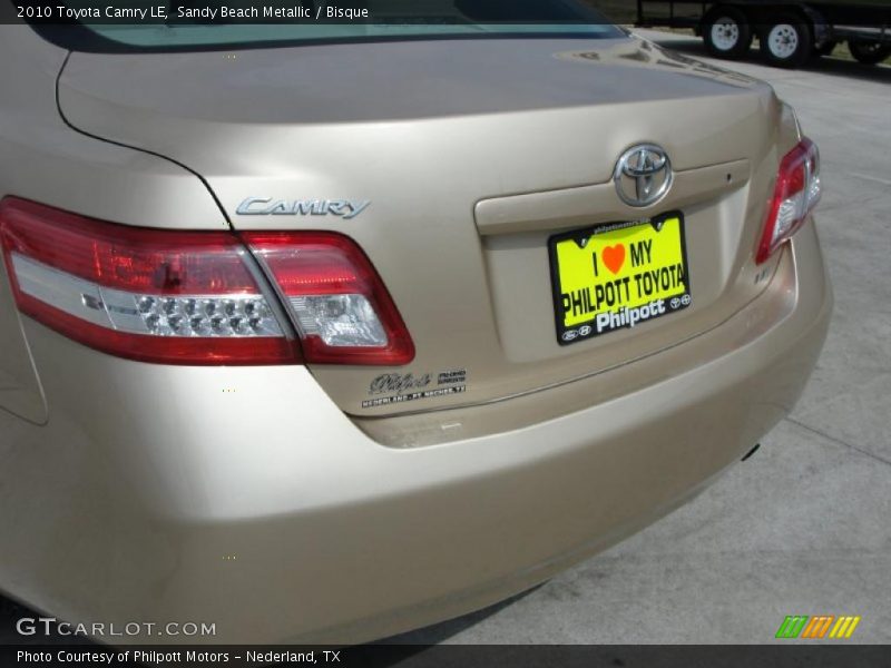 Sandy Beach Metallic / Bisque 2010 Toyota Camry LE