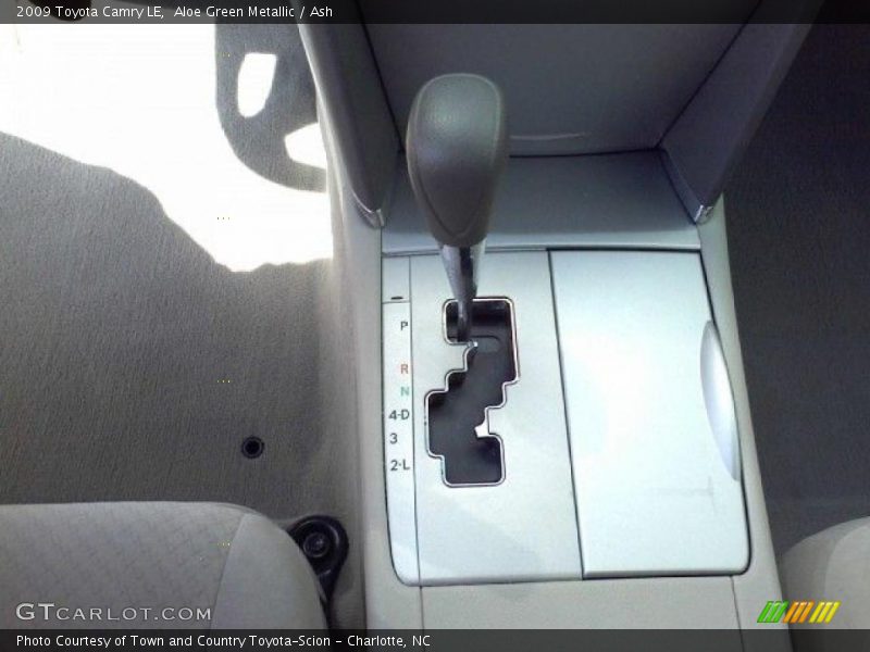 Aloe Green Metallic / Ash 2009 Toyota Camry LE