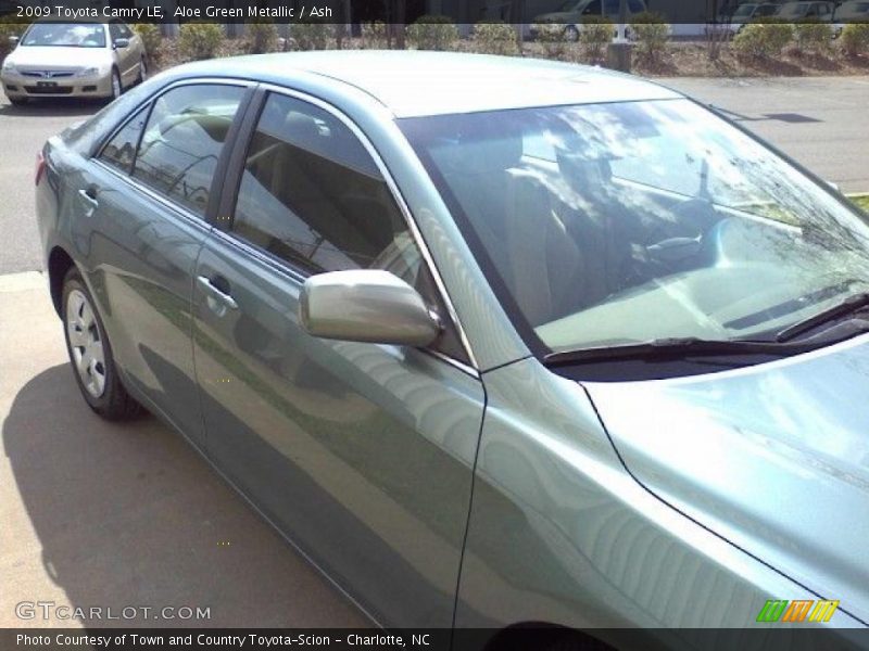 Aloe Green Metallic / Ash 2009 Toyota Camry LE
