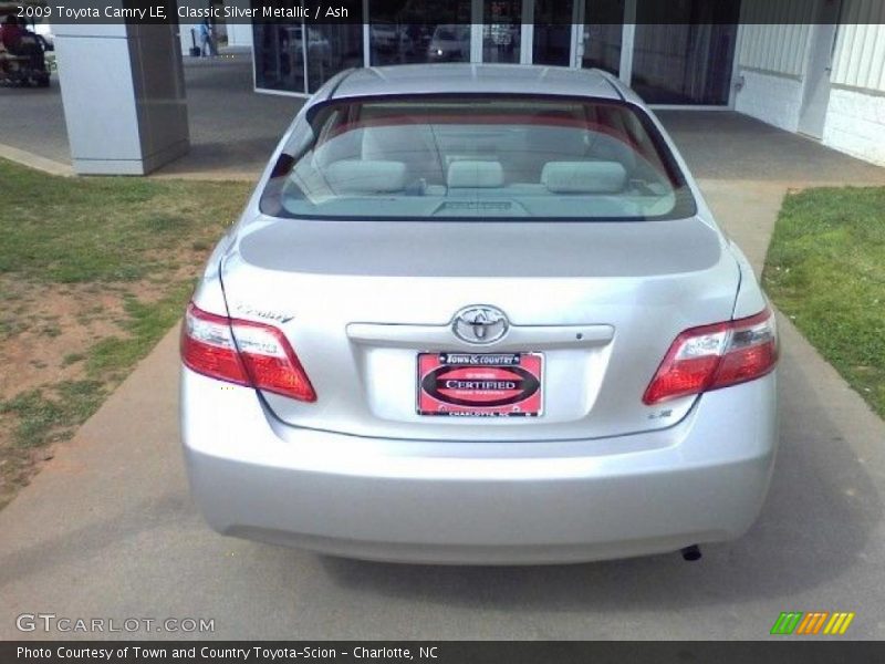 Classic Silver Metallic / Ash 2009 Toyota Camry LE