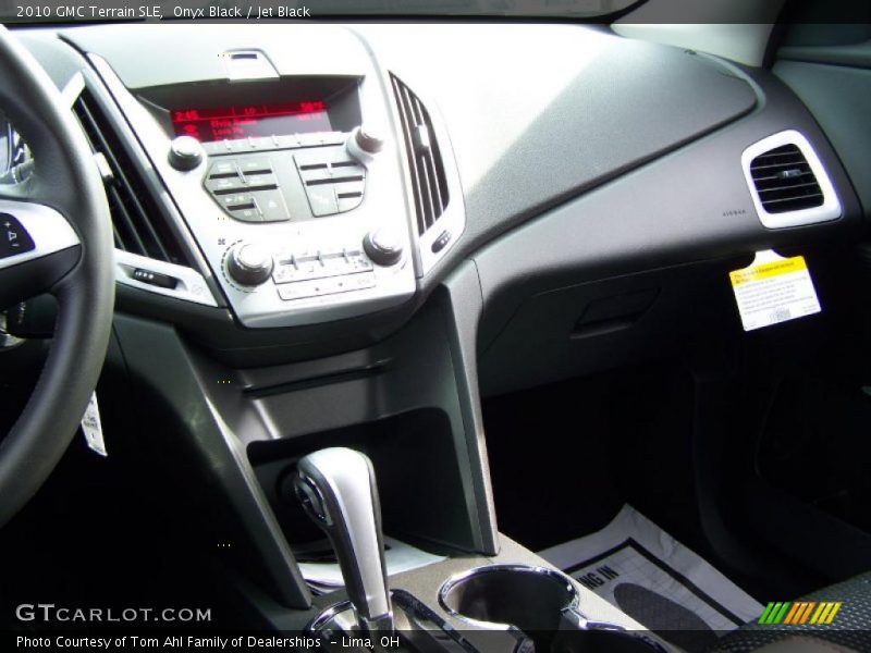 Onyx Black / Jet Black 2010 GMC Terrain SLE