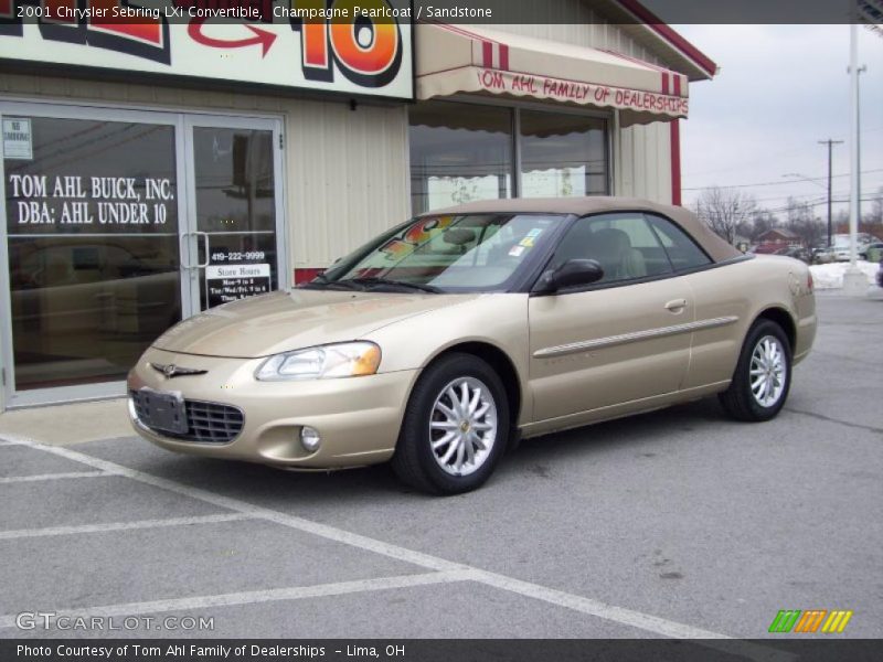 Champagne Pearlcoat / Sandstone 2001 Chrysler Sebring LXi Convertible