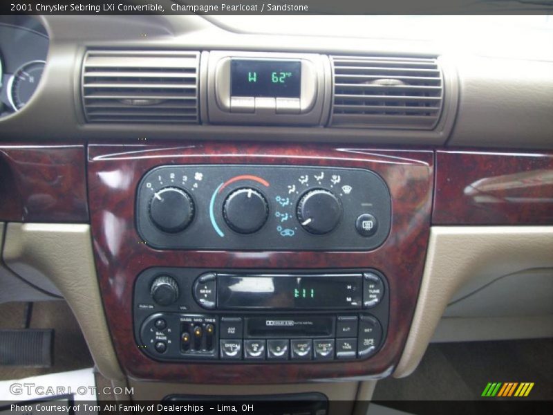 Champagne Pearlcoat / Sandstone 2001 Chrysler Sebring LXi Convertible