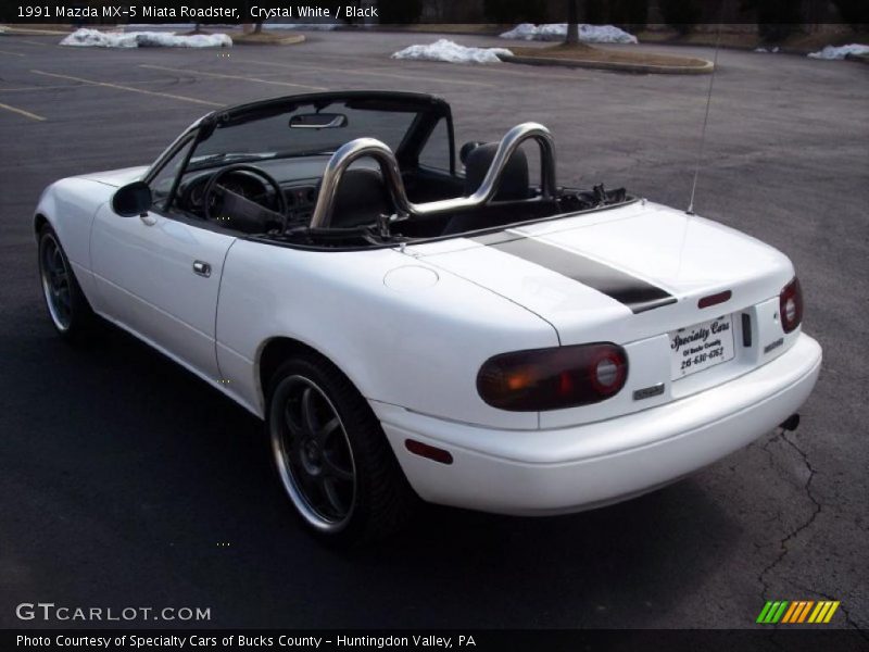 Crystal White / Black 1991 Mazda MX-5 Miata Roadster