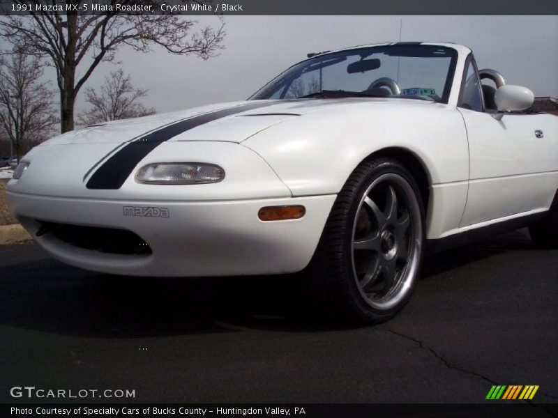 Crystal White / Black 1991 Mazda MX-5 Miata Roadster