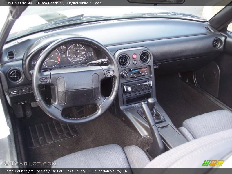 Crystal White / Black 1991 Mazda MX-5 Miata Roadster