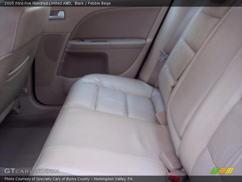 Black / Pebble Beige 2005 Ford Five Hundred Limited AWD