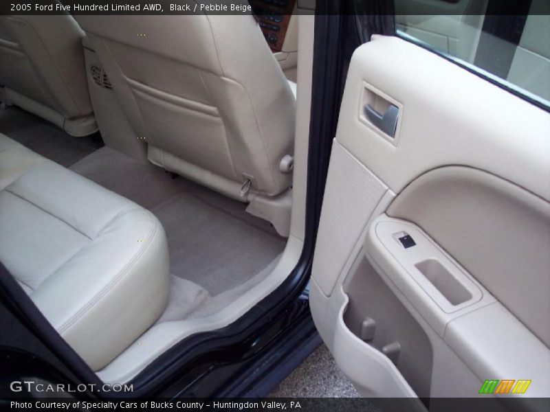 Black / Pebble Beige 2005 Ford Five Hundred Limited AWD