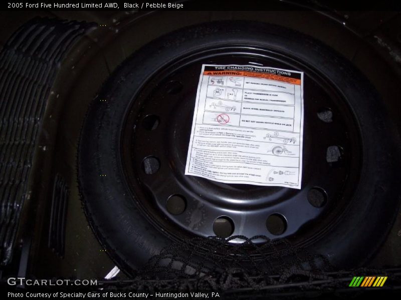 Black / Pebble Beige 2005 Ford Five Hundred Limited AWD