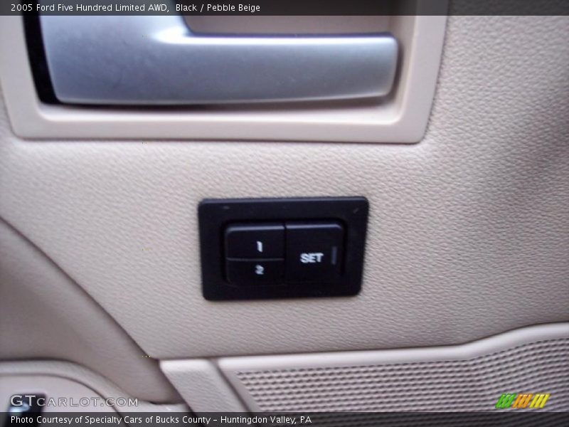 Black / Pebble Beige 2005 Ford Five Hundred Limited AWD