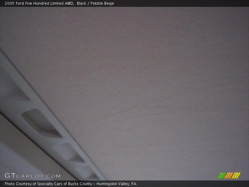 Black / Pebble Beige 2005 Ford Five Hundred Limited AWD