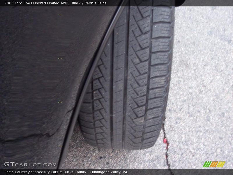 Black / Pebble Beige 2005 Ford Five Hundred Limited AWD