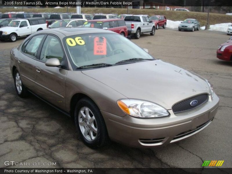 Arizona Beige Metallic / Medium/Dark Pebble Beige 2006 Ford Taurus SEL