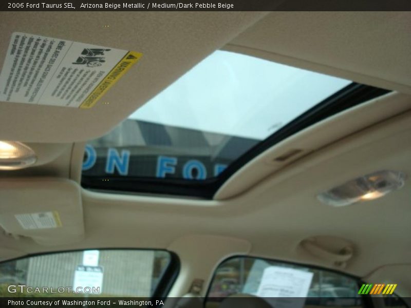 Arizona Beige Metallic / Medium/Dark Pebble Beige 2006 Ford Taurus SEL